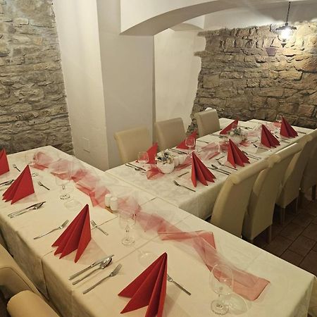 Hotel U Mesta Prahy Náchod المظهر الخارجي الصورة
