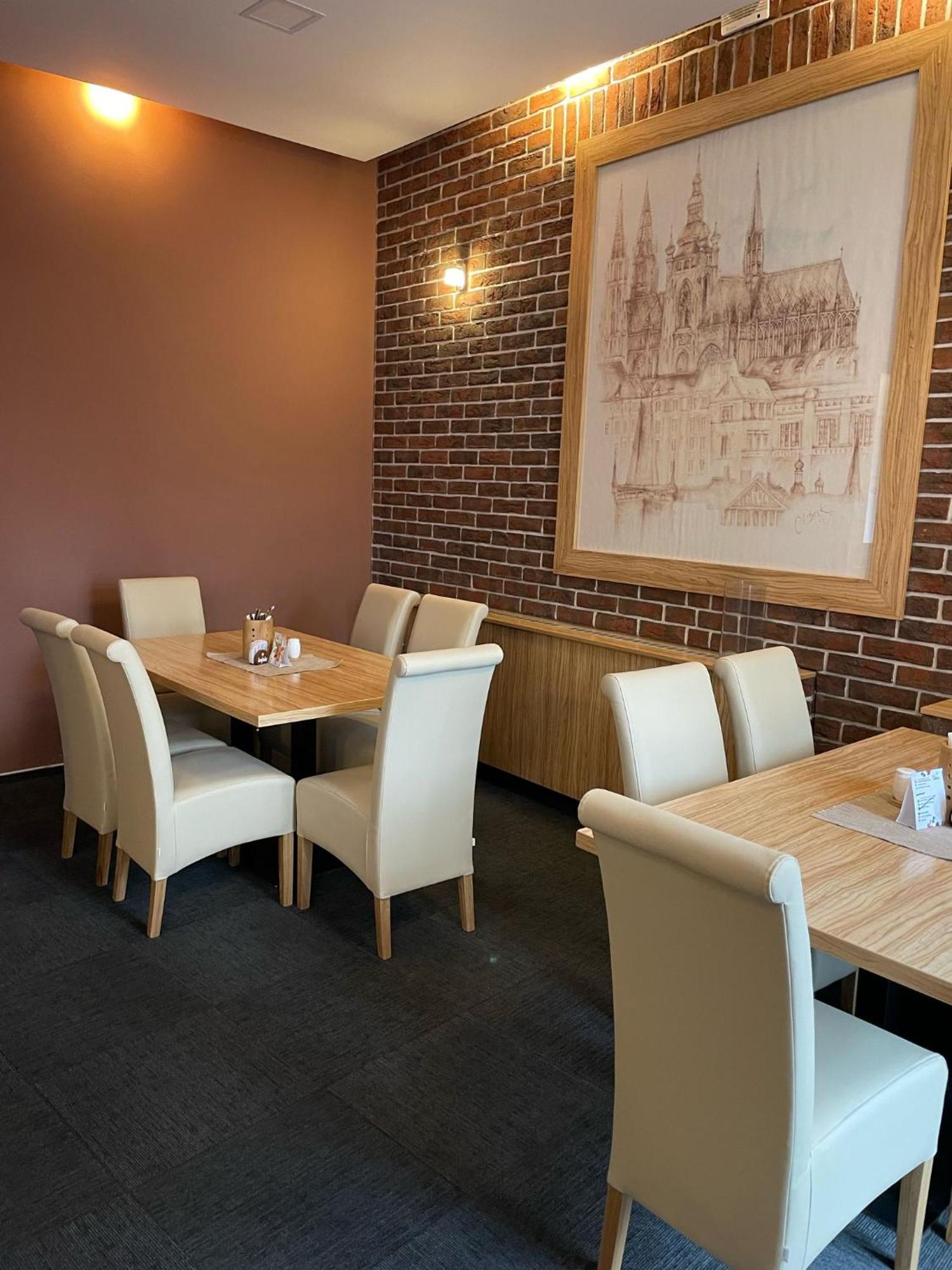 Hotel U Mesta Prahy Náchod المظهر الخارجي الصورة