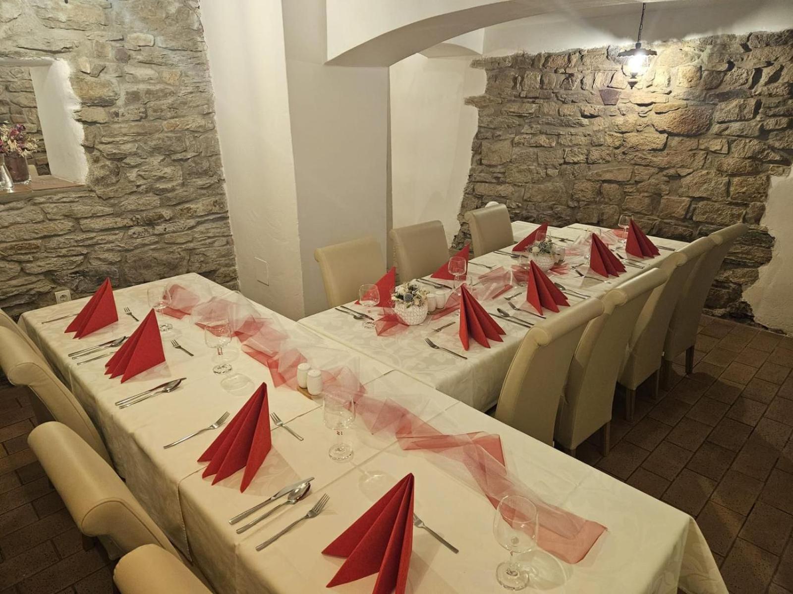 Hotel U Mesta Prahy Náchod المظهر الخارجي الصورة